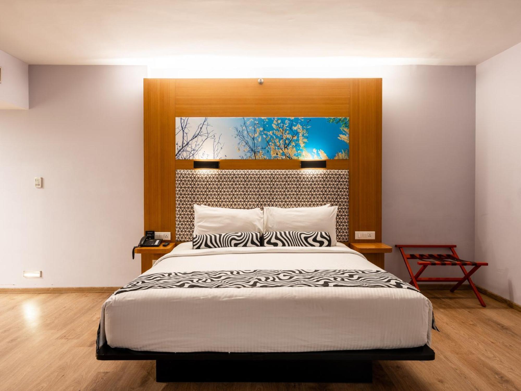 Sunday Hotel Chandigarh Zirakpur Zewnętrze zdjęcie