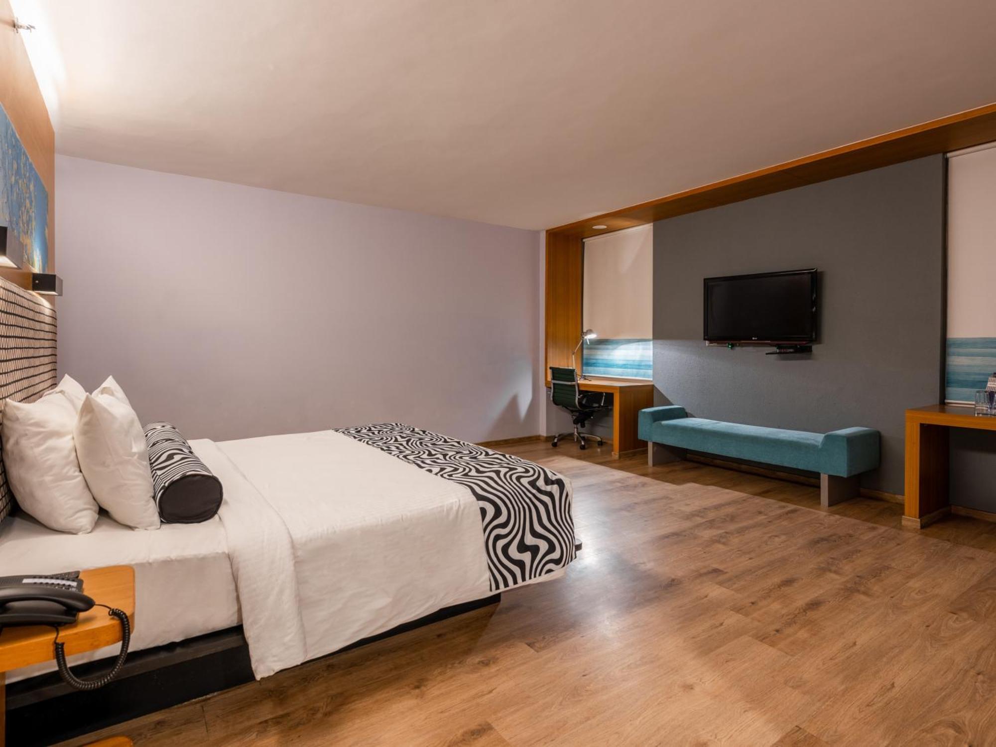 Sunday Hotel Chandigarh Zirakpur Zewnętrze zdjęcie