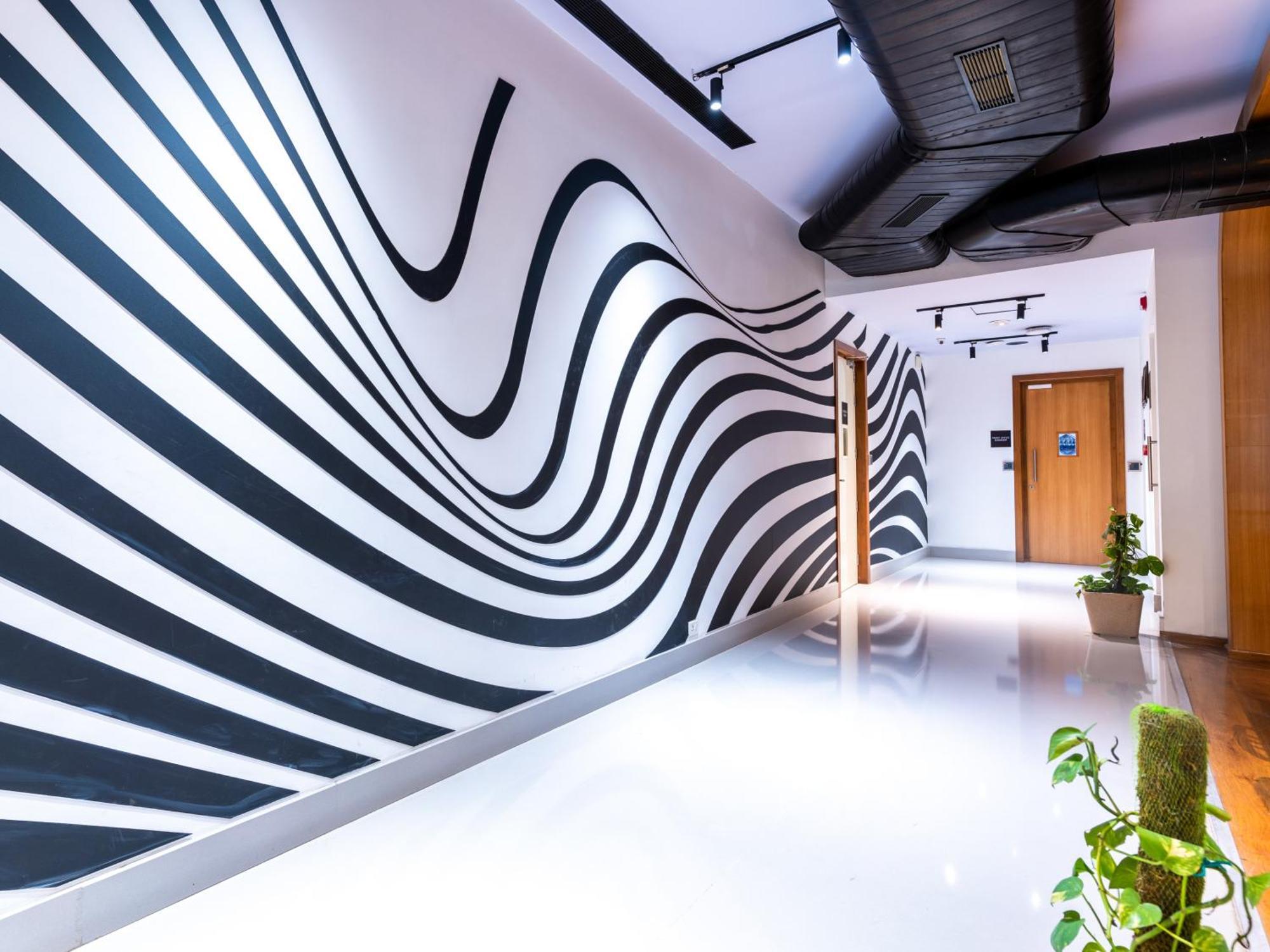 Sunday Hotel Chandigarh Zirakpur Zewnętrze zdjęcie