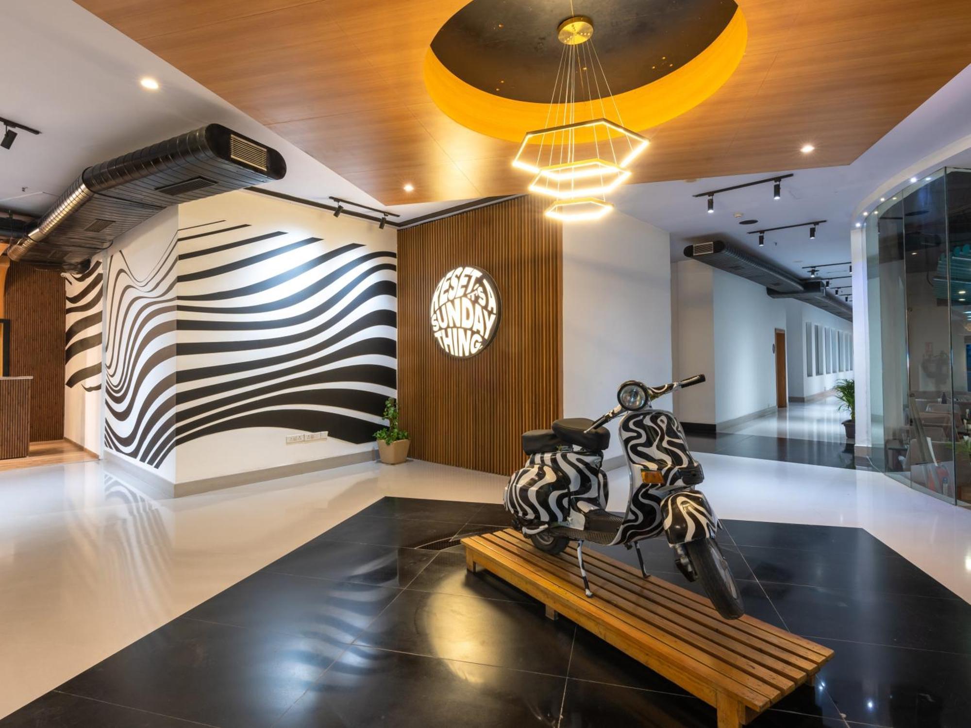 Sunday Hotel Chandigarh Zirakpur Zewnętrze zdjęcie